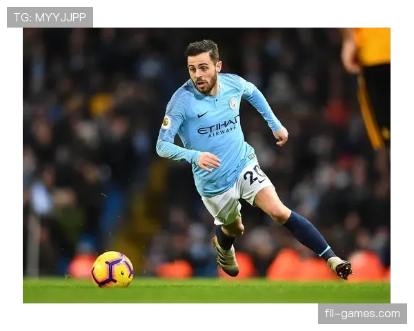 B席最新官方消息：曼城中场续约进展与未来动向