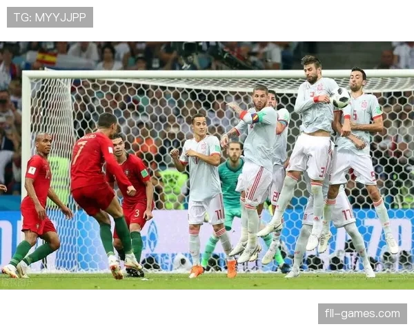 C罗 vs 梅西：欧冠关键战表现与进球效率对比