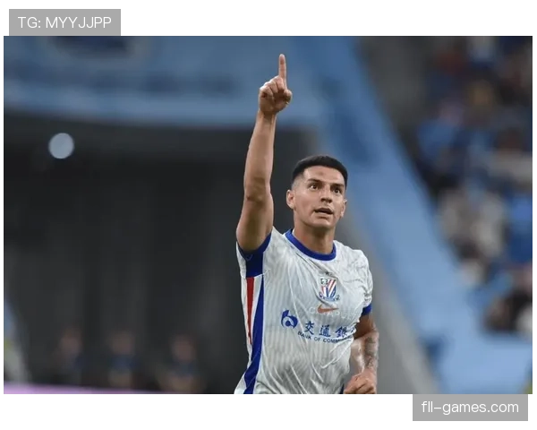 阵容矛盾凸显，上海申花面临战术革新与信任危机！