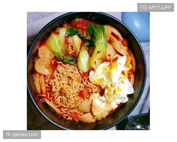 阿尔瓦雷斯家的狗都吃牛排，我还在纠结泡面加不加肠